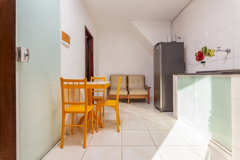 WB 01 Comfortable Apartment Steps from Rua das Pedras !