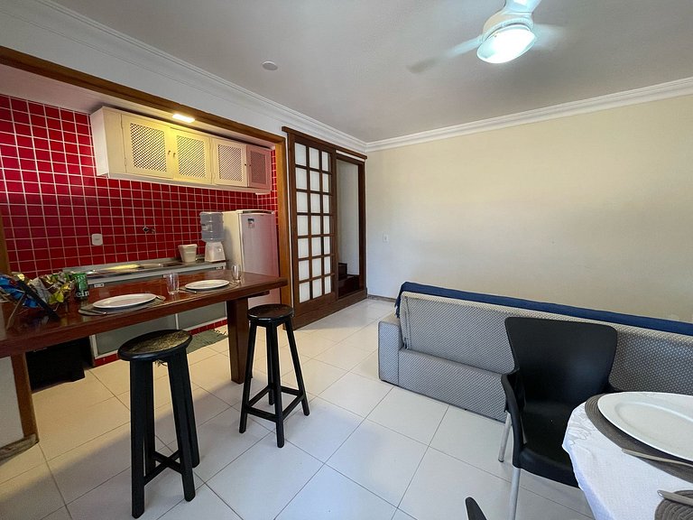 WB06 Rua das Pedras ! Apartamento c/ 02 quartos Confortável
