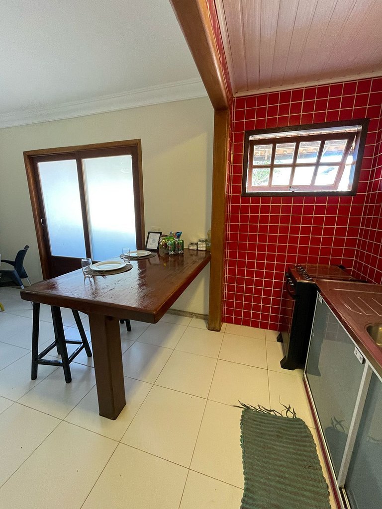 WB06 Rua das Pedras ! Apartamento c/ 02 quartos Confortável