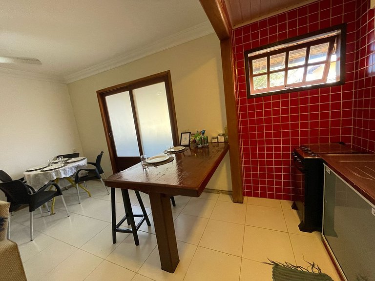 WB06 Rua das Pedras ! Apartamento c/ 02 quartos Confortável