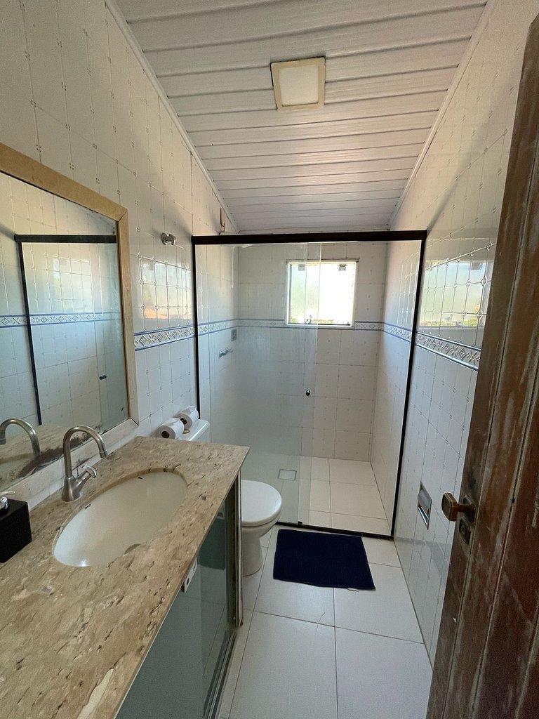 WB06 Rua das Pedras ! Apartamento c/ 02 quartos Confortável