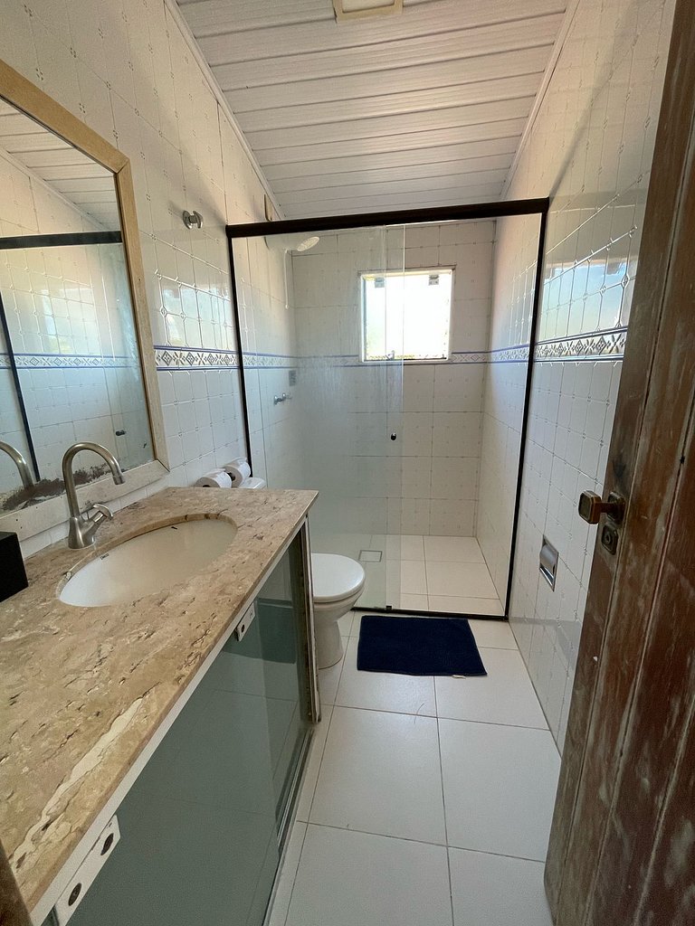 WB06 Rua das Pedras ! Apartamento c/ 02 quartos Confortável