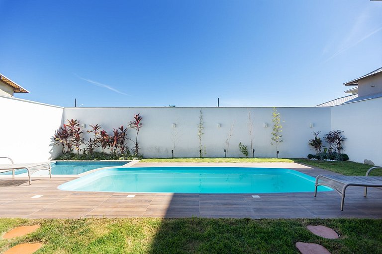 WB03 Linda casa con piscina área gourmet privativa!