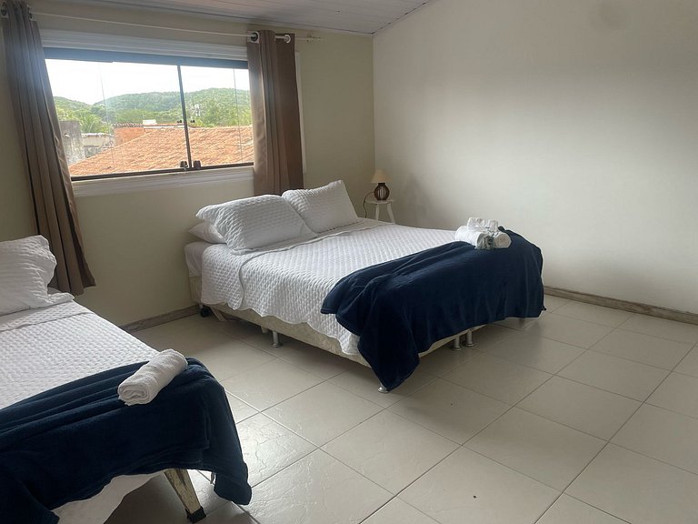 WB06 Rua das Pedras ! Apartamento c/ 02 quartos Confortável