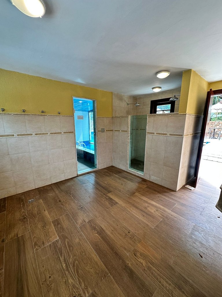 centro! casa c/ 3 suítes a Passos da Rua das Pedras !