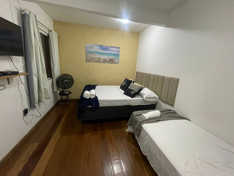 WB 01 Comfortable Apartment Steps from Rua das Pedras !