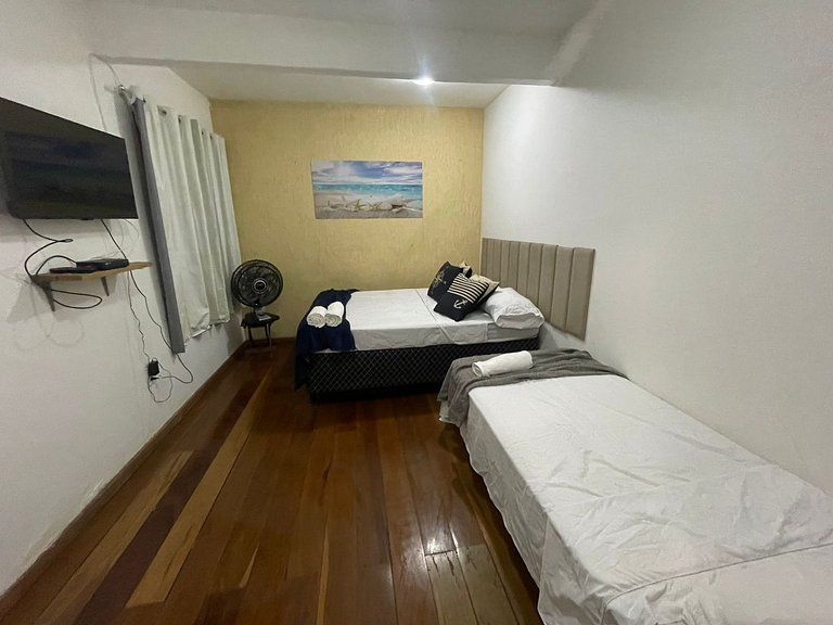 WB 01 Comfortable Apartment Steps from Rua das Pedras !