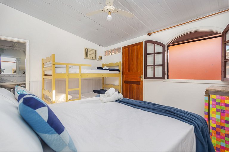 WB10Casa limone c/ churrasqueira e ducha,6 quartos. Geribá !