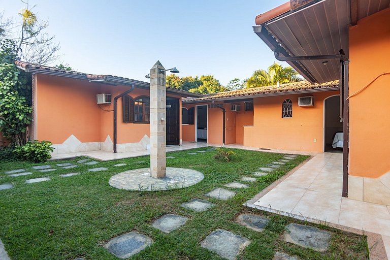 WB10Casa limone c/ churrasqueira e ducha,6 quartos. Geribá !
