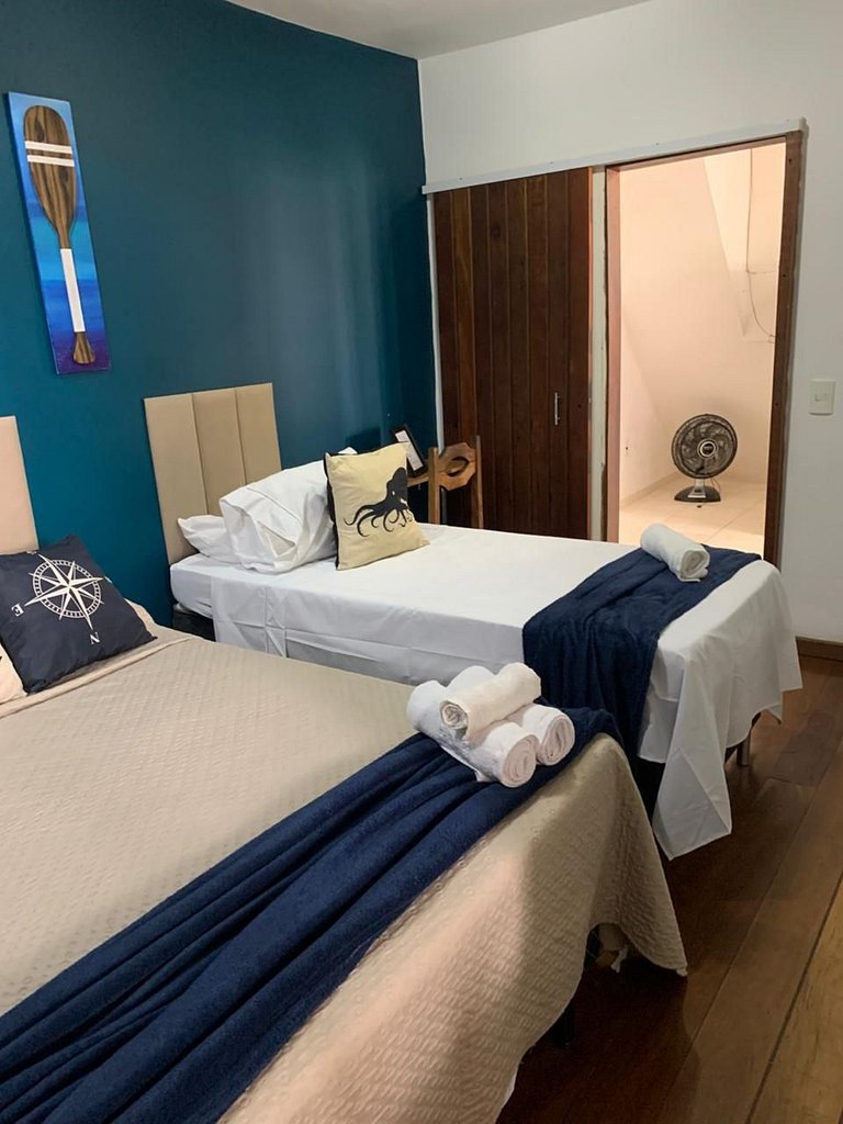 WB 01 Comfortable Apartment Steps from Rua das Pedras !