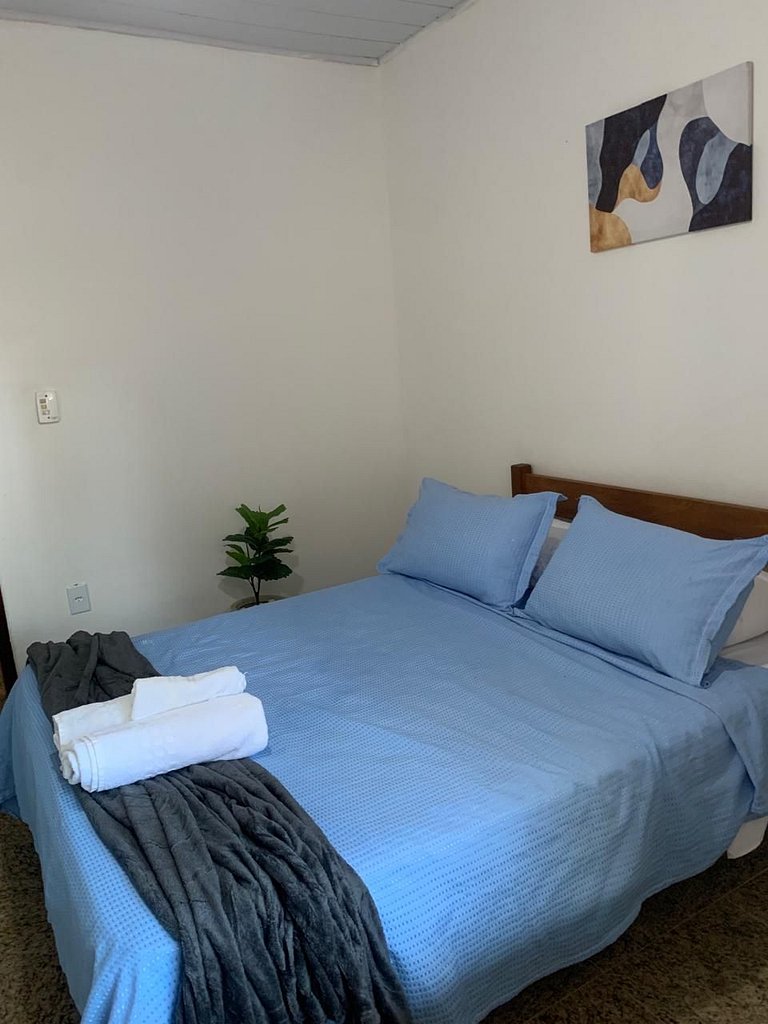 WB07 Rua das Pedras ! Apartamento c/ 02 quartos