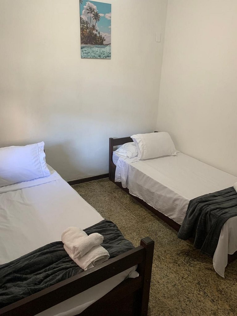 WB07 Rua das Pedras ! Apartamento c/ 02 quartos