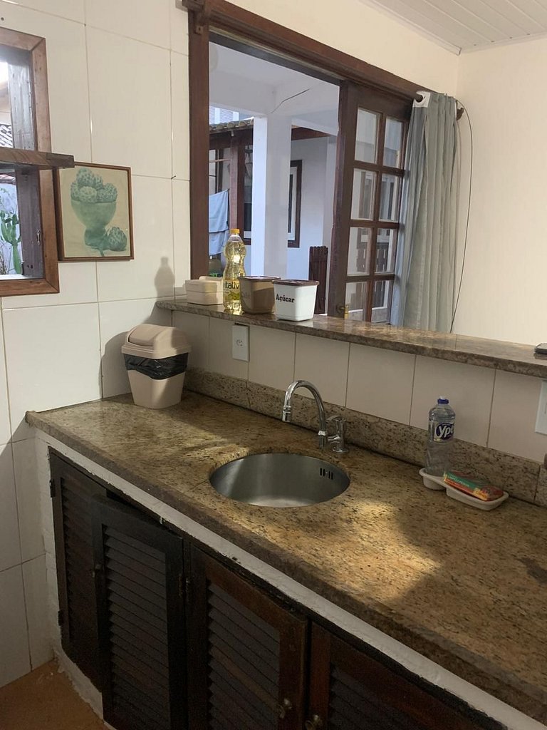 WB07 Rua das Pedras ! Apartamento c/ 02 quartos