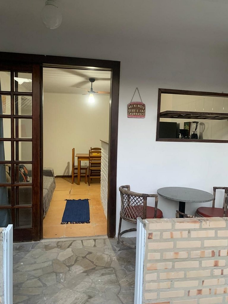 WB07 Rua das Pedras ! Apartamento c/ 02 quartos