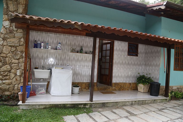 Refúgio em Friburgo | Deck e Churrasqueira