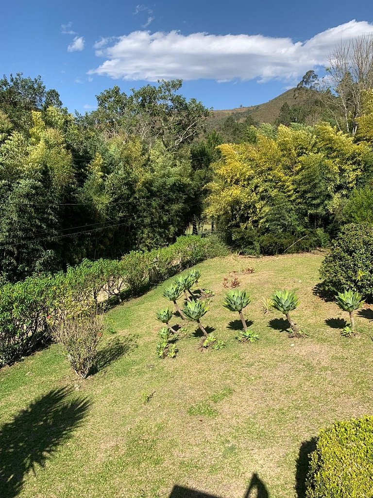 Refúgio em Friburgo | Deck e Churrasqueira