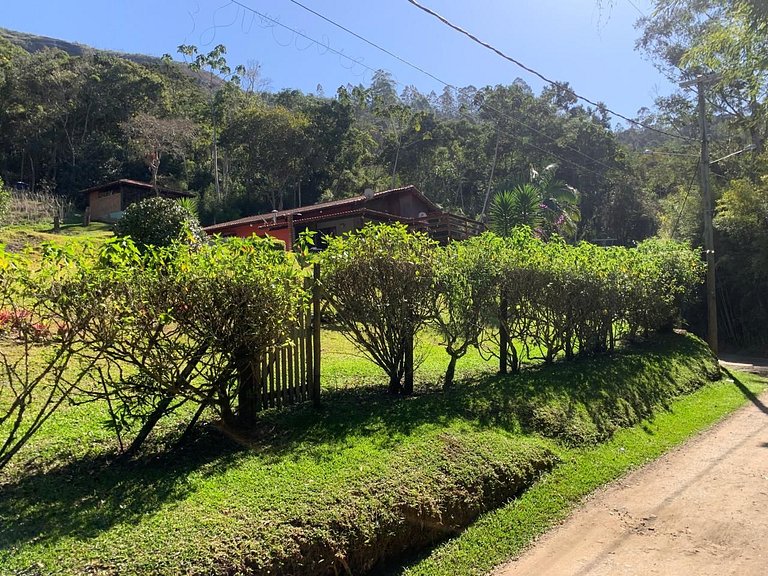 Refúgio em Friburgo | Deck e Churrasqueira