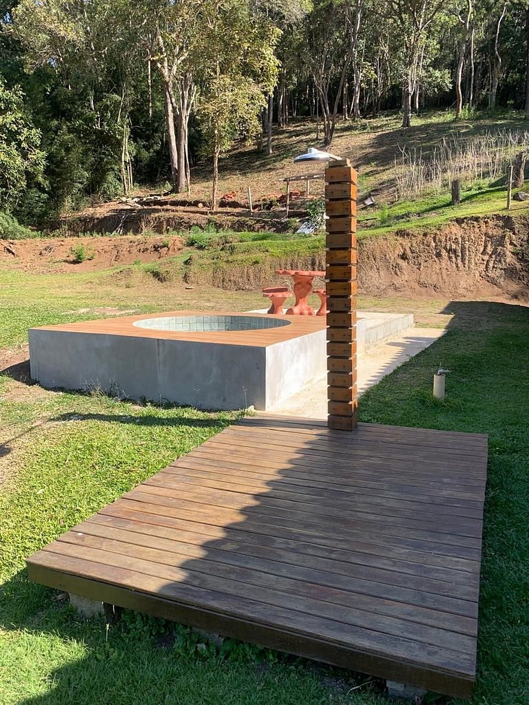 Refúgio em Friburgo | Deck e Churrasqueira