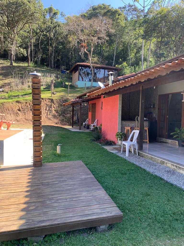 Refúgio em Friburgo | Deck e Churrasqueira