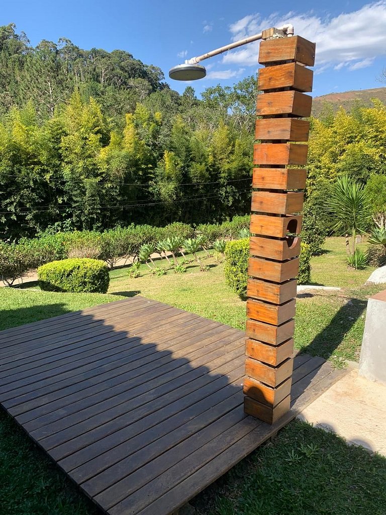 Refúgio em Friburgo | Deck e Churrasqueira
