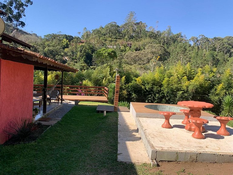 Refúgio em Friburgo | Deck e Churrasqueira