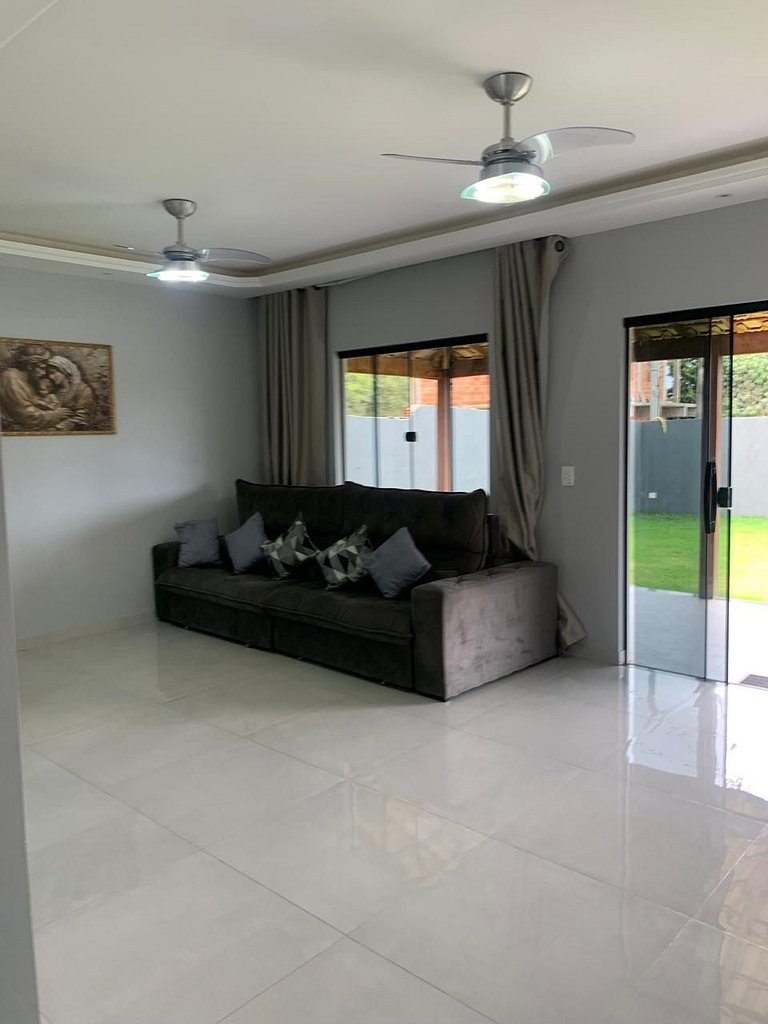Wb16-Casa Completa com Piscina e Churrasqueira